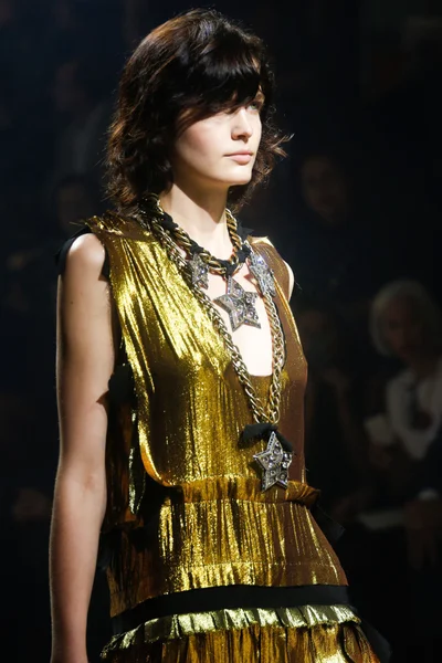 Look 48